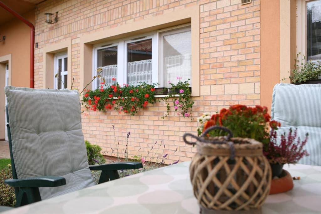 Teubel Apartman 2 Szekesfehervar Exterior photo