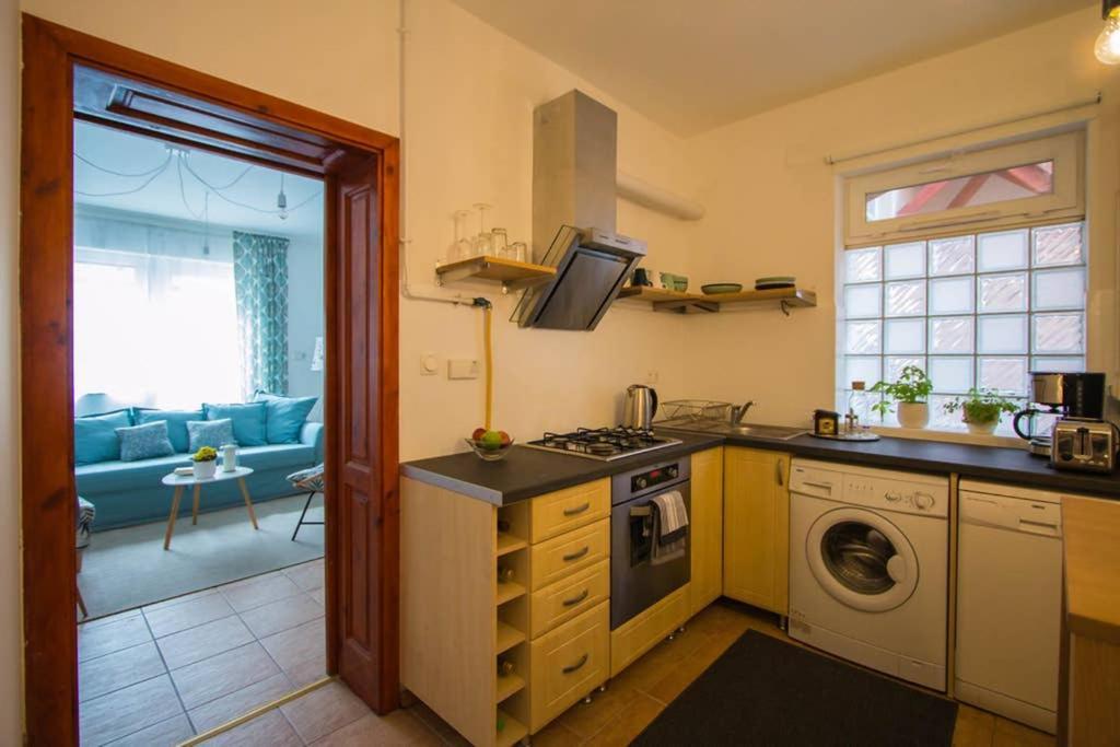 Teubel Apartman 2 Szekesfehervar Exterior photo